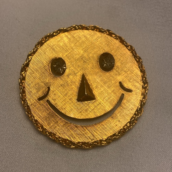 Vintage Smiley Face Pendant Brooch/Pin Articulated Rhinestone Stone for Eyes. - Picture 3 of 4